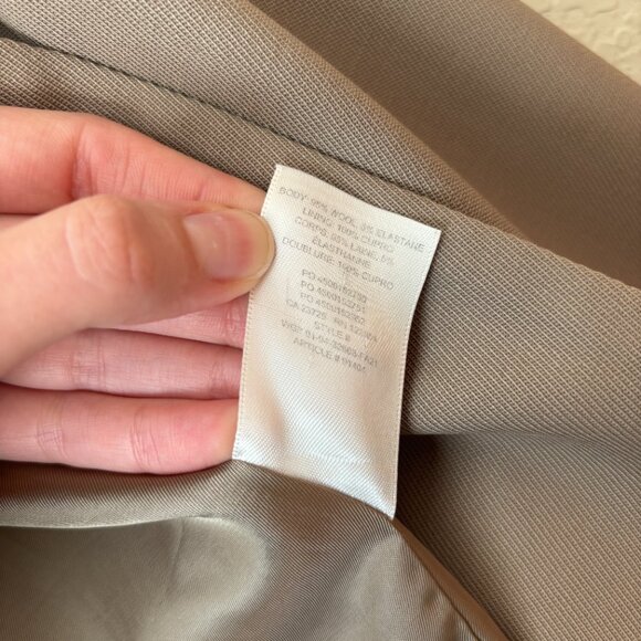 Aritzia Babaton Wool Blend Agency Blazer in Taupe - Picture 11 of 11